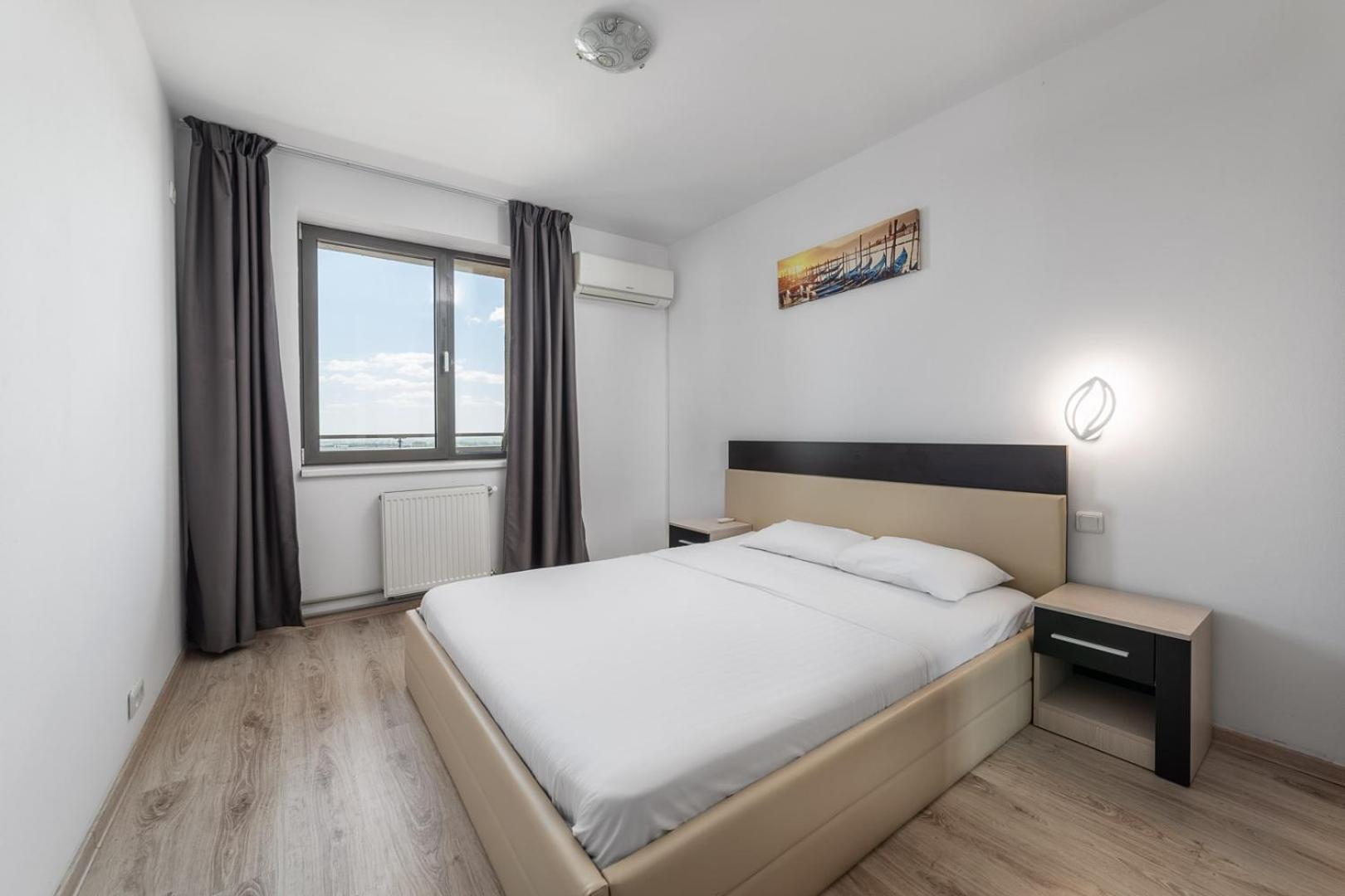 Monaco Grand Apartments By Citybookings Bukares Bagian luar foto
